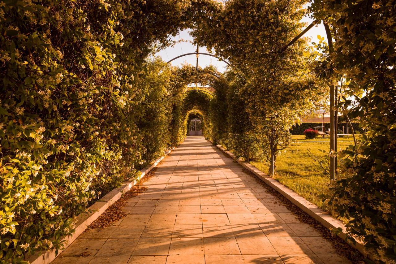Tenuta Giardini Nuovi Novoli Экстерьер фото