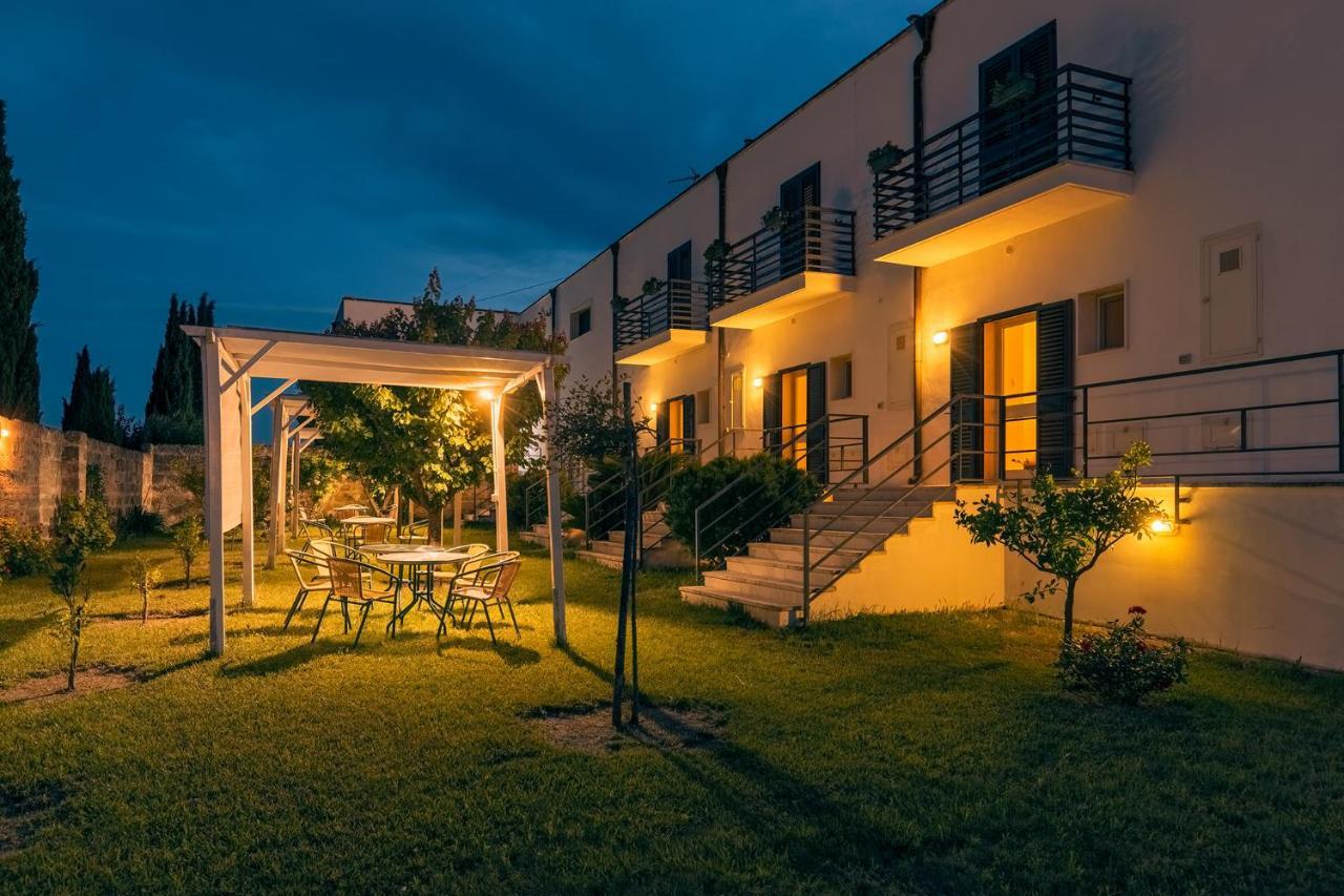 Tenuta Giardini Nuovi Novoli Экстерьер фото